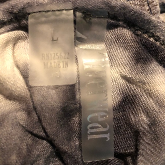 🌻2/$25 Silverwear Tie Dye Shirt L - Picture 4 of 4